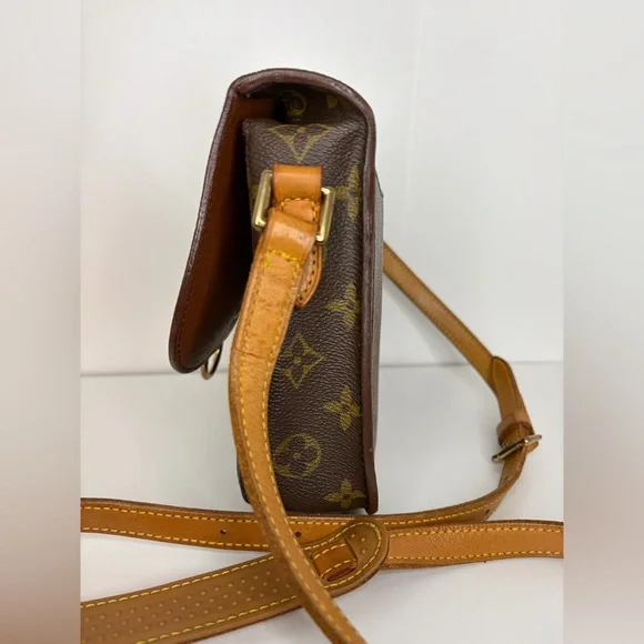 Louis Vuitton Saint Cloud MM Monogram Crossbody Bag St. Cloud - Picture 10 of 15